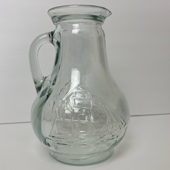Vintage EUC Clear Pressed Glass Pitcher/Vase with Clipper Sailing Ship - Picture 1 of 12